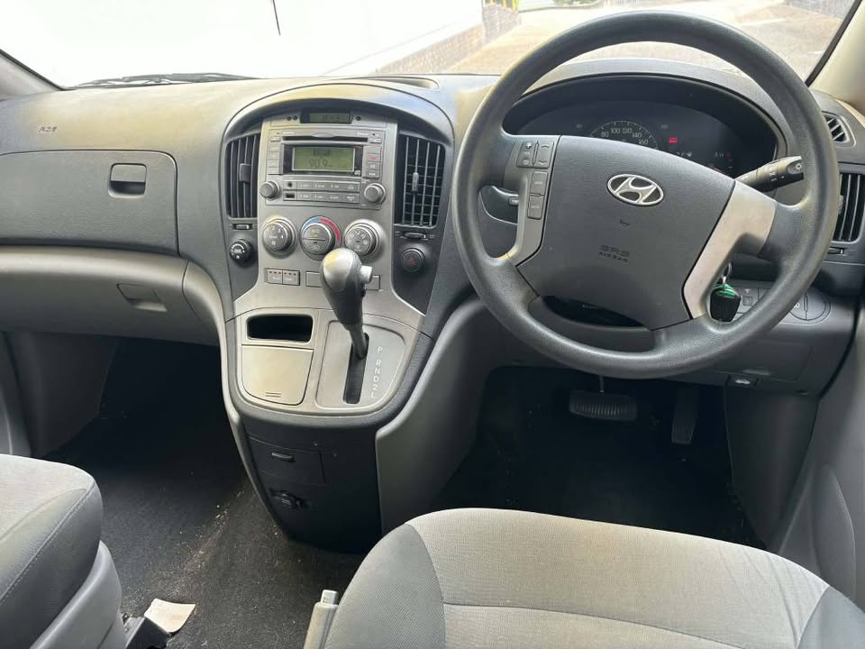 2015 Hyundai Imax finance now 4.jpg